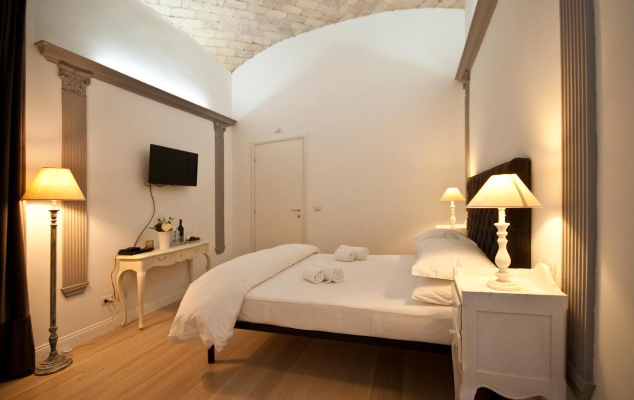 רומא B&B La Finestra Sul Colosseo מראה חיצוני תמונה